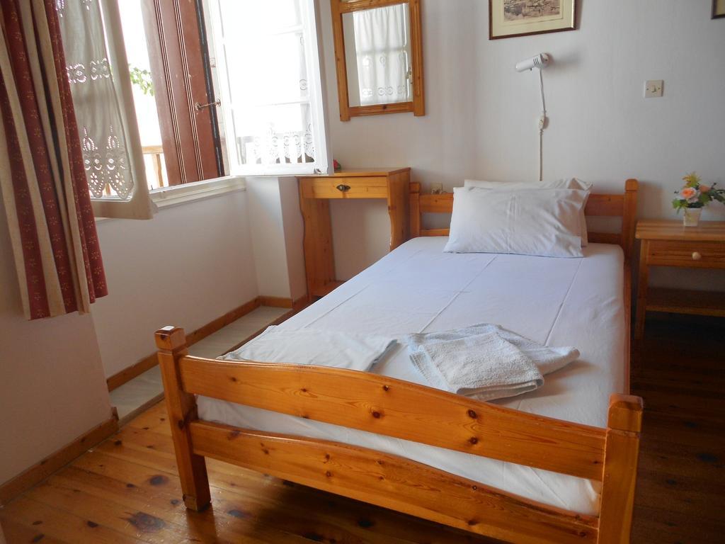 Aggela Guesthouse Skopelos Pokoj fotografie