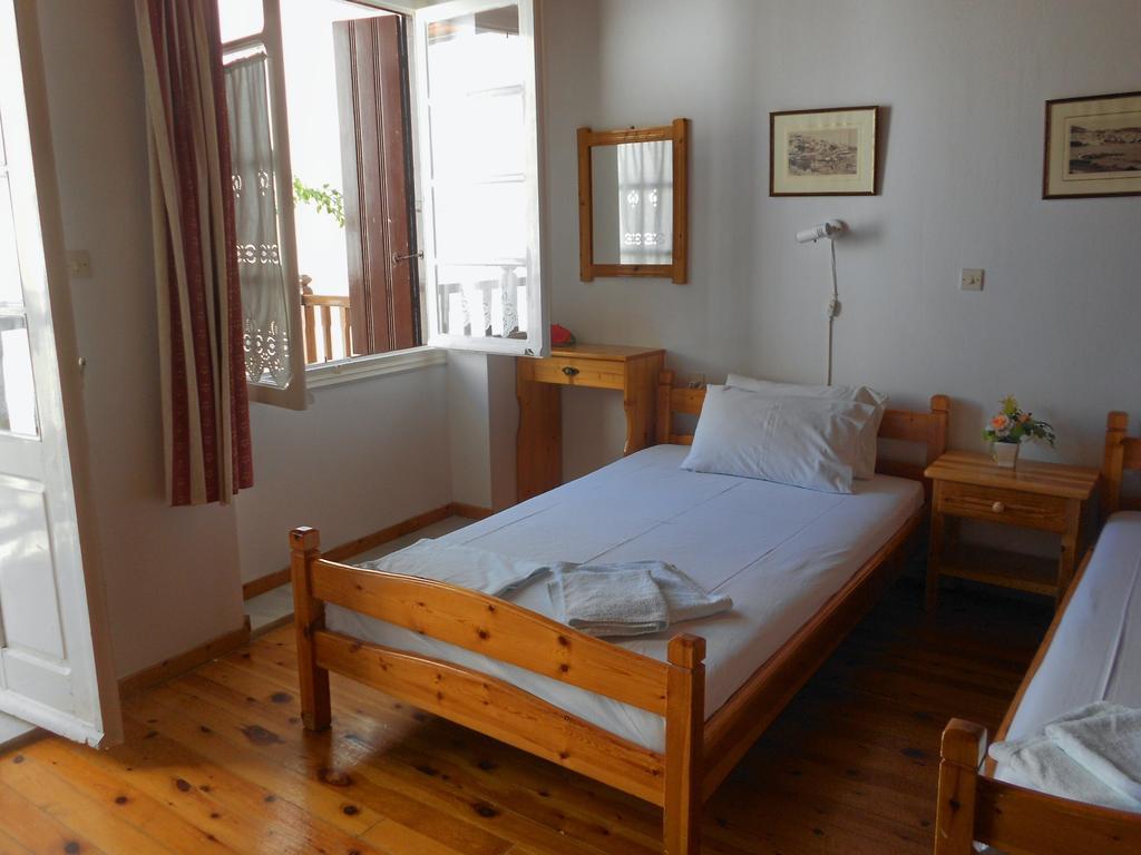 Aggela Guesthouse Skopelos Pokoj fotografie